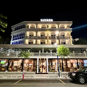 4* Hotell Ujvara